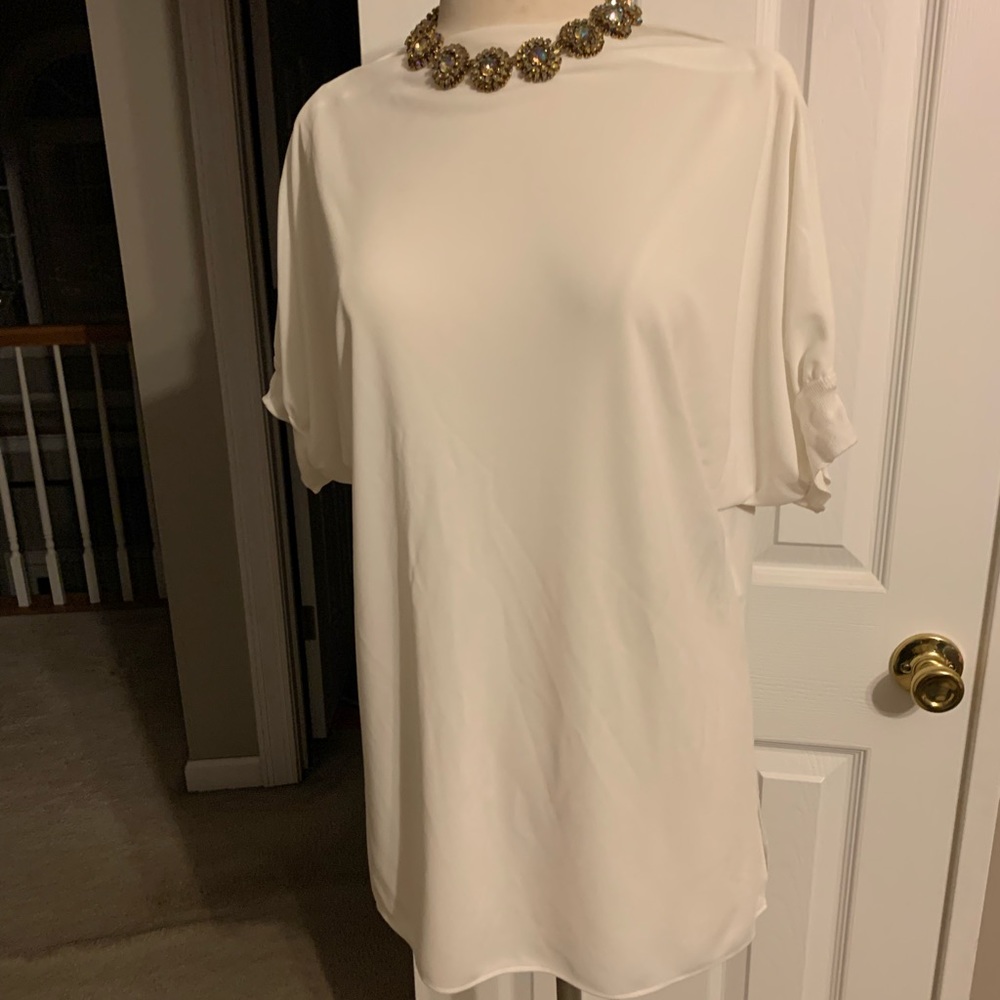 This poly Zara Top is NewNew & would look great with Dark Denim